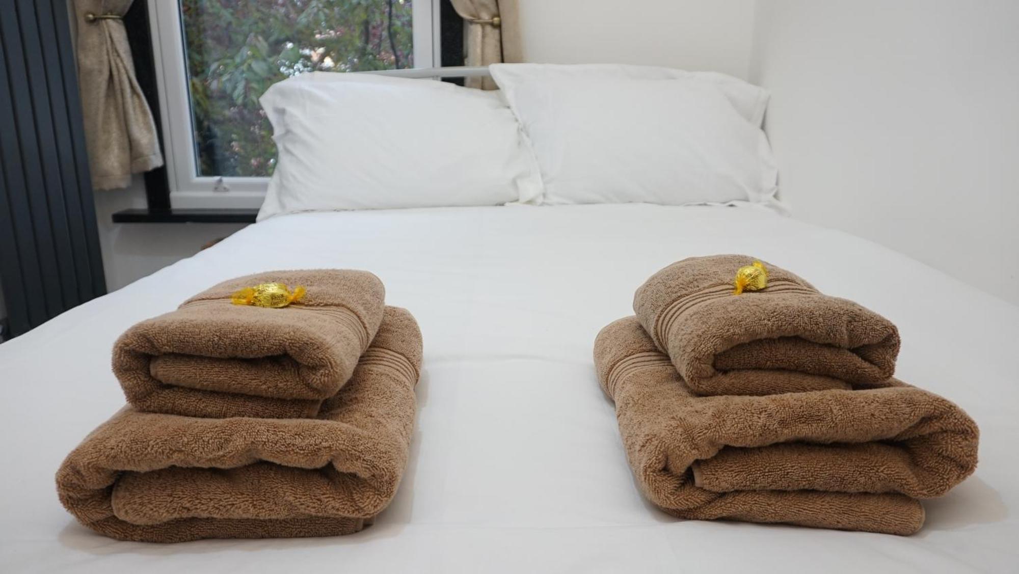 Beautiful London Home Sleeps 6, 2 Minutes To Metro Eksteriør bilde