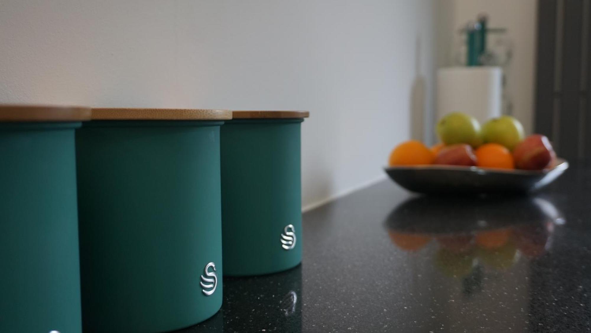 Beautiful London Home Sleeps 6, 2 Minutes To Metro Eksteriør bilde